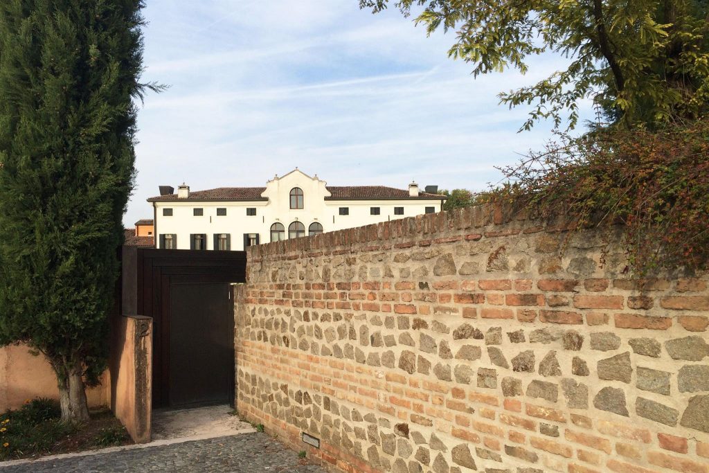 villa